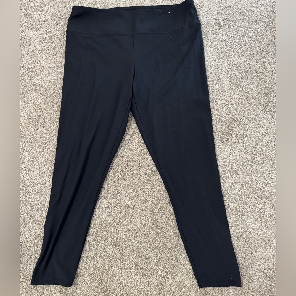 Black Luxe leggings from Maurice’s. Size XL short, like new
